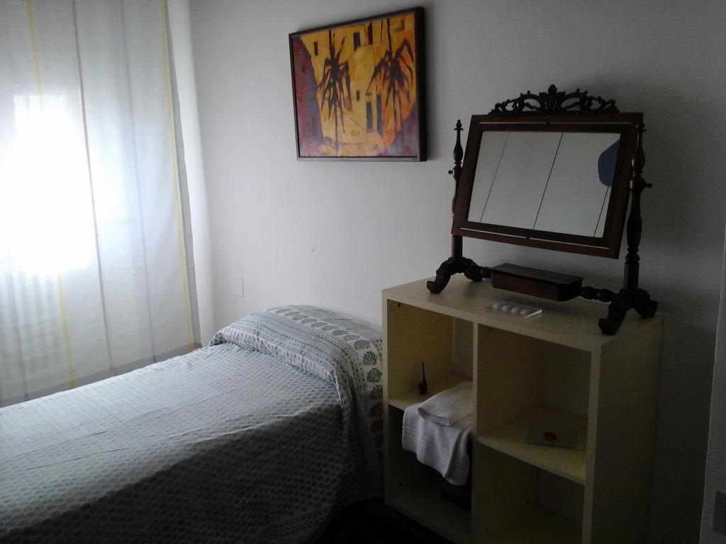 Bnb Lucilla Villa Pesaro Cameră foto